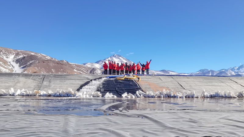赏金船长矿业新“锂”程加速奔驰 3Q锂盐湖启动第一阶段采卤晒卤